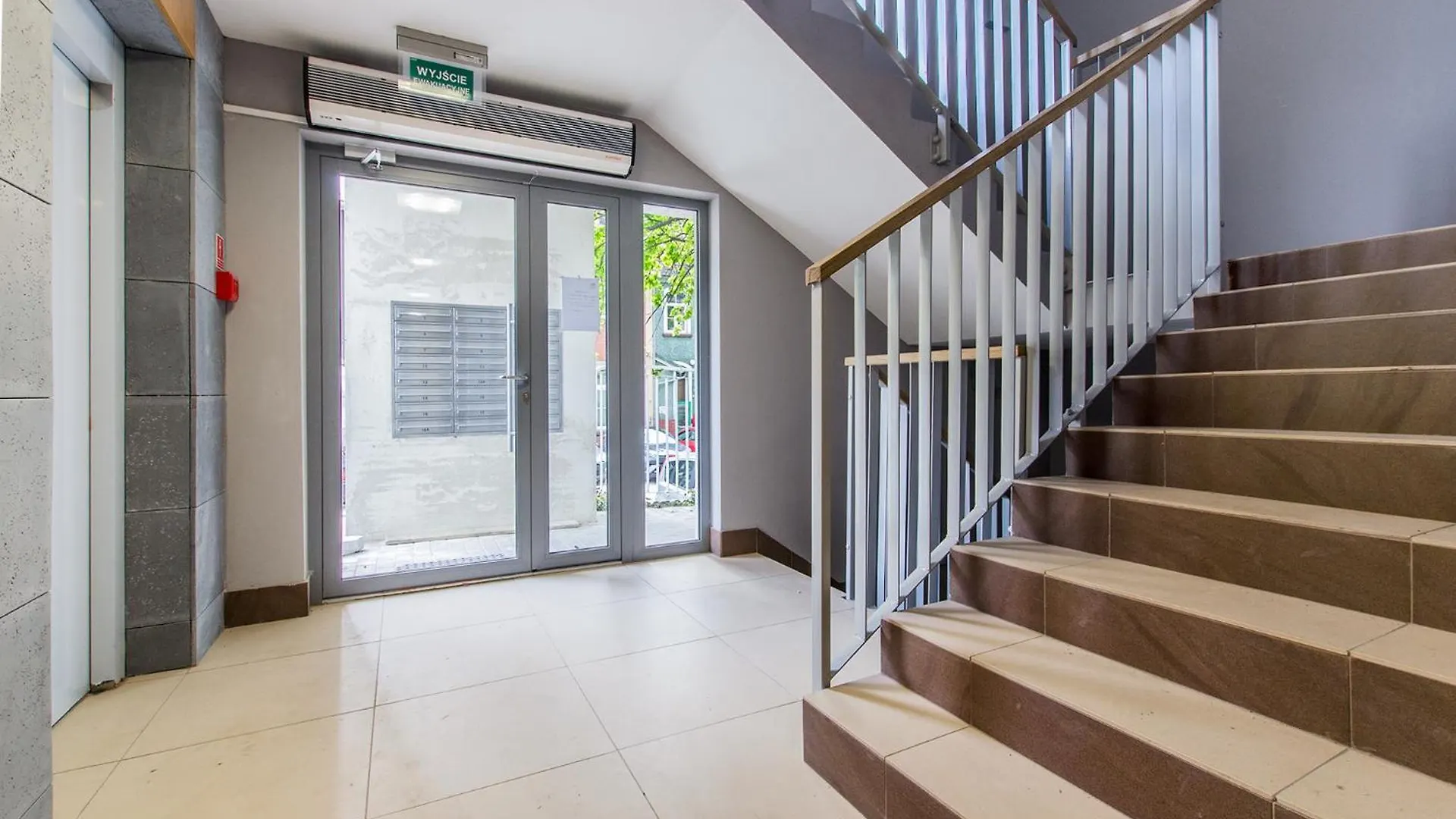 Superior City Centre Apartment ヴロツワフ